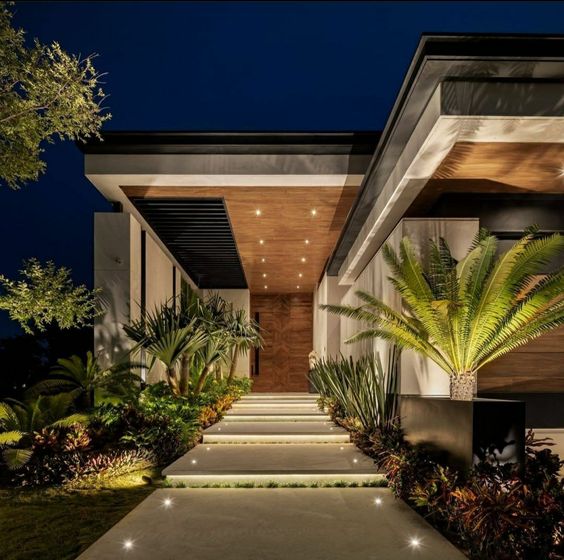 15 escaleras para mejorar la fachada de tu hogar