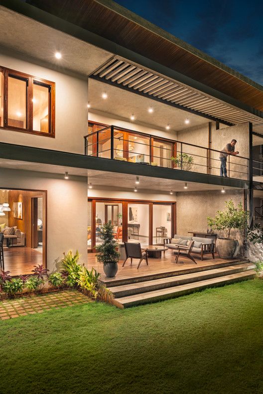 15 escaleras para mejorar la fachada de tu hogar
