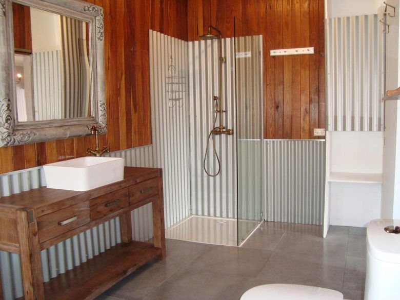 Baños de lámina: una excelente opción económica
