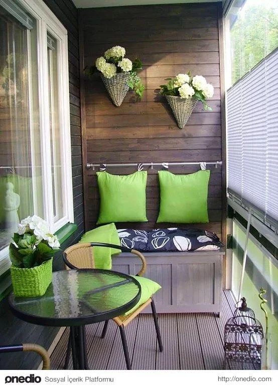 24 ideas para decorar balcones pequeños con flores