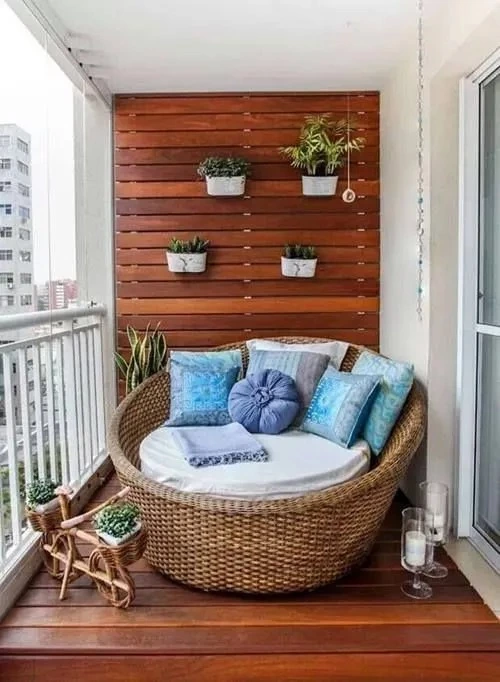 24 ideas para decorar balcones pequeños con flores