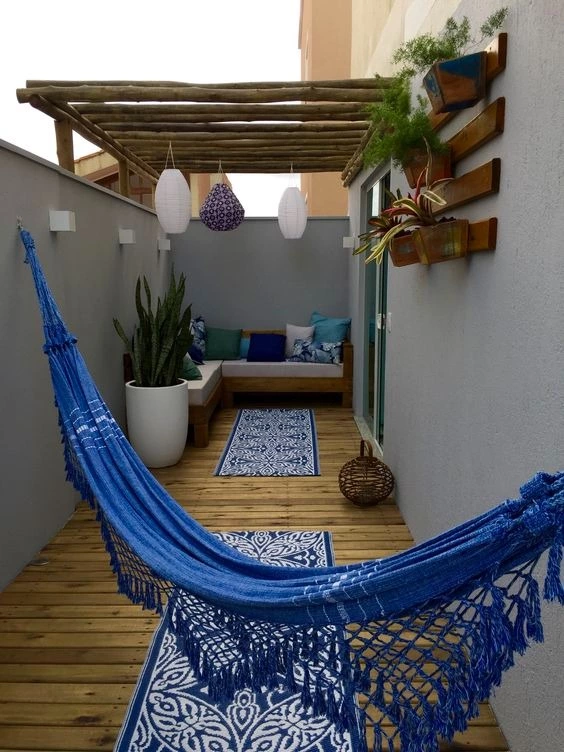24 ideas para decorar balcones pequeños con flores