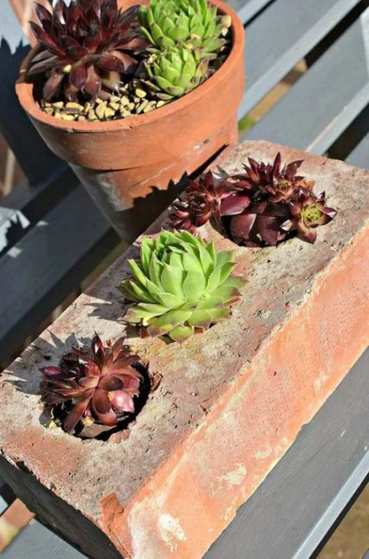 Construcciones hechas con ladrillos que te encantarán