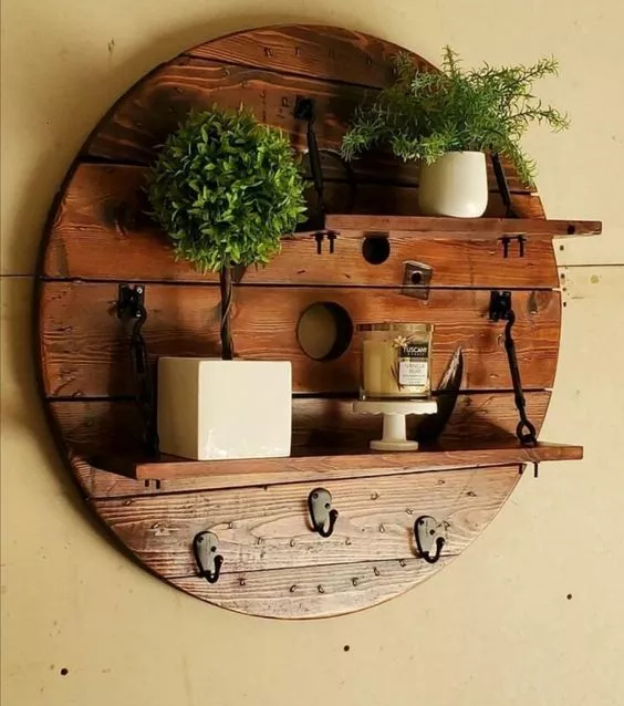 Diseños de Muebles Hechos con Bobinas de Madera Reciclada