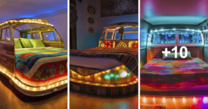 Camas de Volkswagen Hippy Van Dormir dentro de un ícono retro